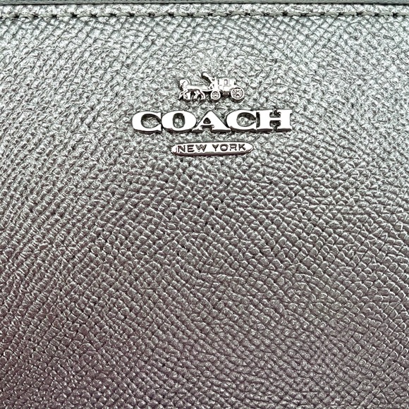 Coach silver metallic wristlet - Picture 3 of 7